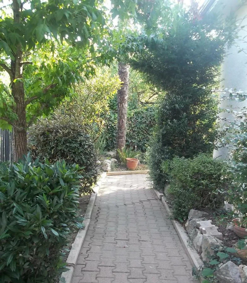 Homestay Cugnaux Toulouse Metropole Ouest Chambre Privee De Luxe - Sdb Wc Privee Terrasse Piscine Aqua Bike