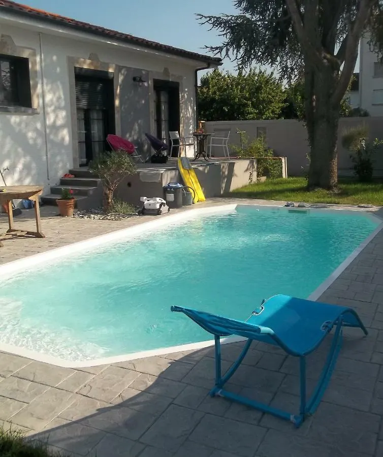 Cugnaux Toulouse Metropole Ouest Chambre Privee De Luxe - Sdb Wc Privee Terrasse Piscine Aqua Bike Homestay